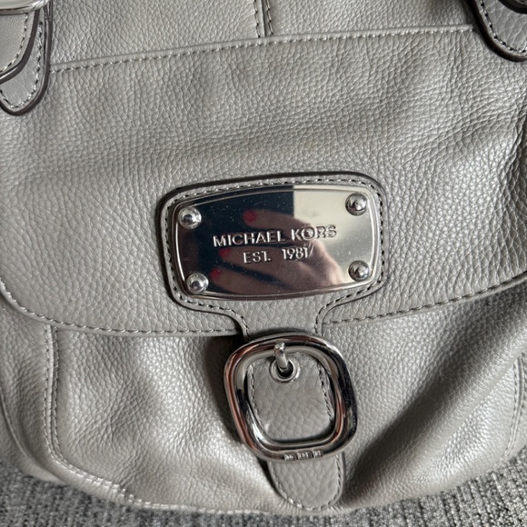 Gray Michael Kors Large Purse - Picture 2 of 4